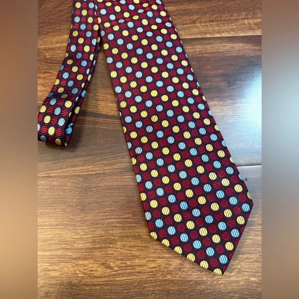 JOS. A BANK Burgundy and Gold Geometric Patterned Silk Tie Made In Italy